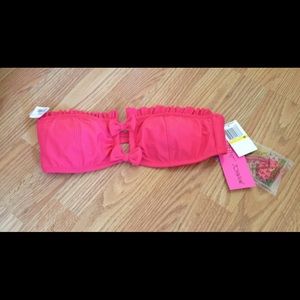 NWT ladies/juniors swimsuit bikini top sz Med